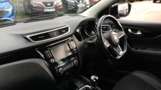 Nissan Qashqai 1.3 DiG-T Acenta Premium 5dr Petrol Hatchback